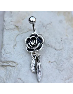 Piercing nombril rose noire
