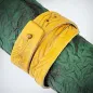 Bracelet cuir jaune tribal vagues