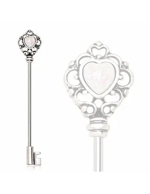 Piercing oreille industriel clef victorienne