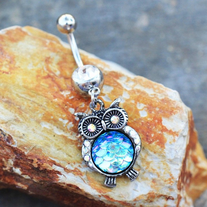 Piercing nombril hibou écailles multicolores