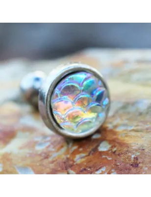 Piercing cartilage hélix écailles de poisson