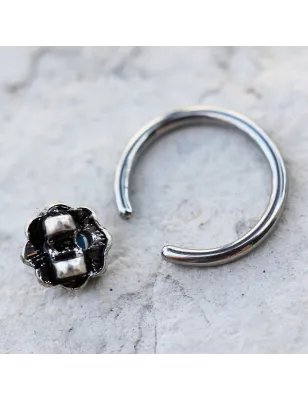 Piercing anneau captif fleur turquoise