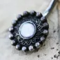 Piercing nombril antique opale blanche
