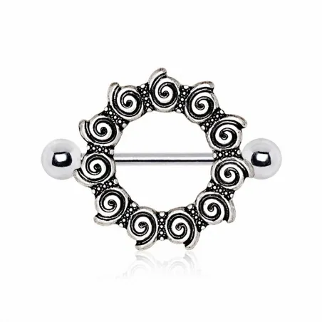 Piercing téton bouclier tribal spirales