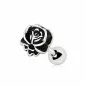 Piercing cartilage oreille rose antique