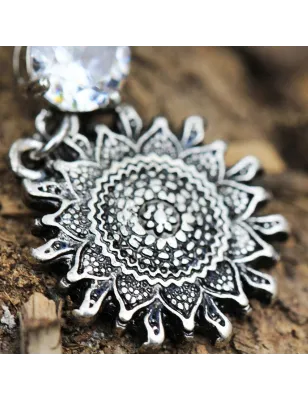 Piercing nombril soleil polynésien