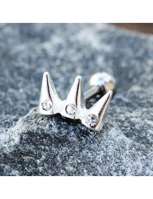 Piercing cartilage oreille triple spikes gemmes