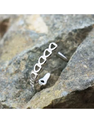 Piercing nez demi-cercle multiples coeurs