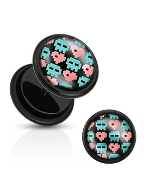 Piercing faux plug skull et coeurs pixelisés
