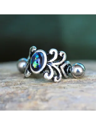 Piercing oreille cartilage hélix manchette vigne médiévale