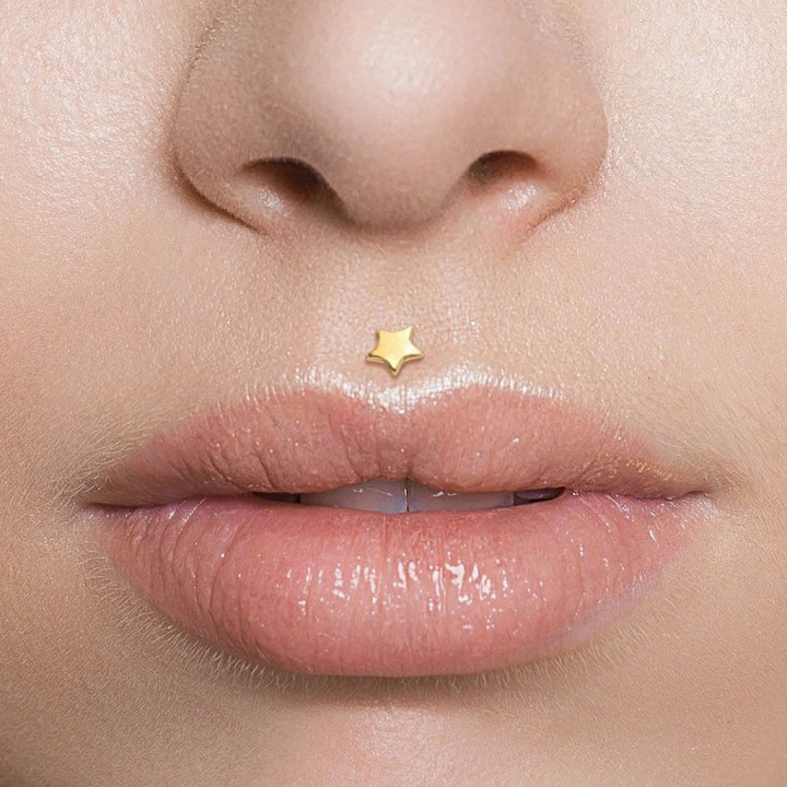 Piercing labret Bioplast étoile en Or Jaune 14 Carats