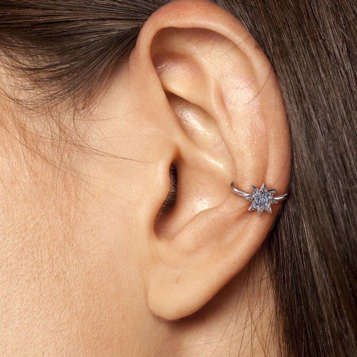 Piercing nez anneau étoile pavée de strass