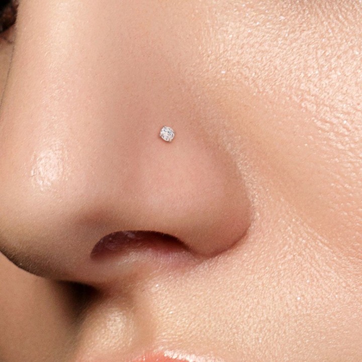 Piercing nez tige tire-bouchon zircon rond blanc