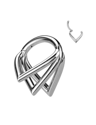 Piercing oreille anneau segment titane G23 triple chevrons argenté