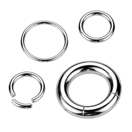 Piercing anneau segment en acier – Discret, élégant et polyvalent