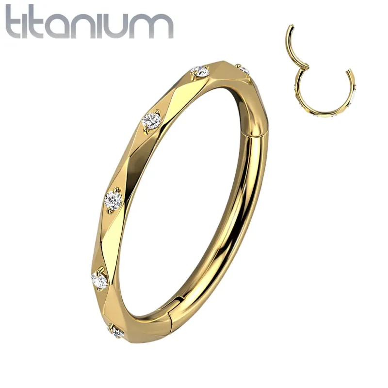 Piercing oreille anneau titane doré facettes losanges Piercing oreille anneau titane doré facettes losanges