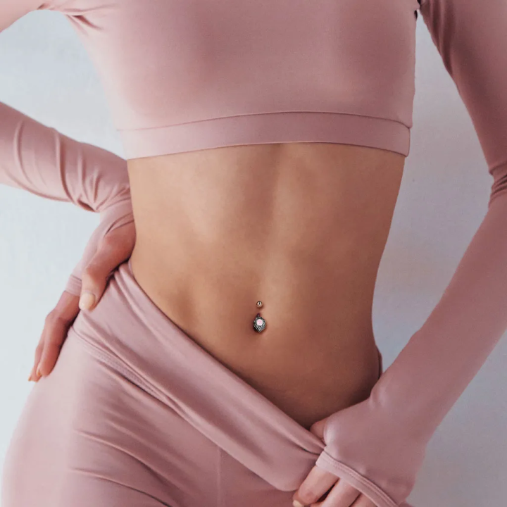 Piercing nombril coeur filigrane opalite rose