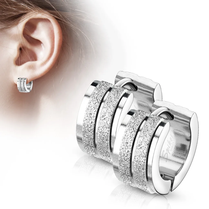 Paire Boucles d'oreille anneaux acier argenté sablé