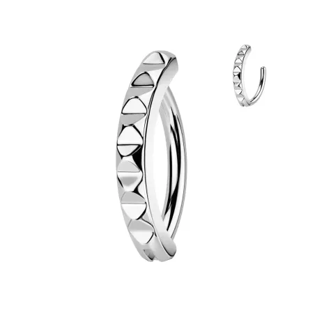 Piercing nombril en acier anneau clicker motif pyramides