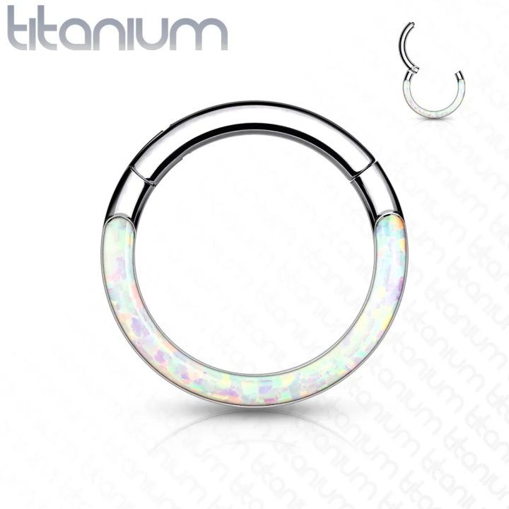 Anneau clicker titane opale blanche – Piercing septum & daith
