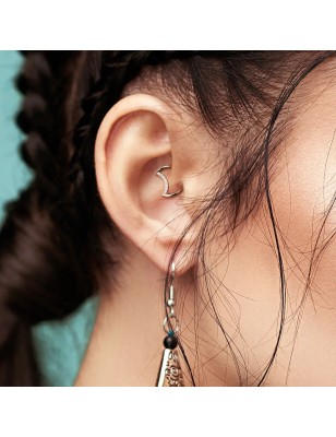 Anneau clicker titane doré lune pavée – Piercing oreille & daith