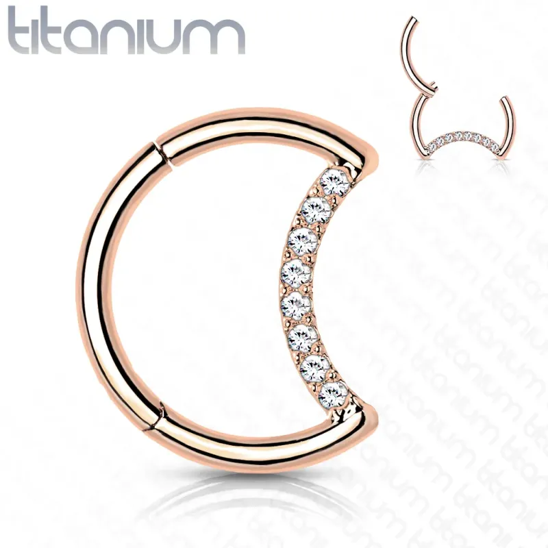 Piercing anneau clicker en titane rosé lune pavée de strass