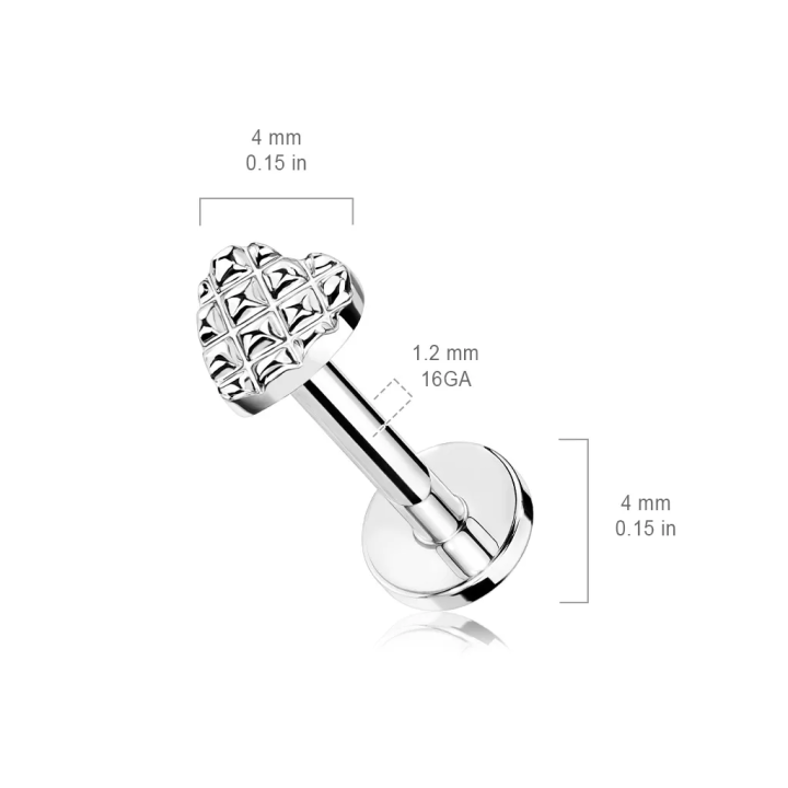 Piercing oreille cœur texturé argenté – tragus hélix cartilage
