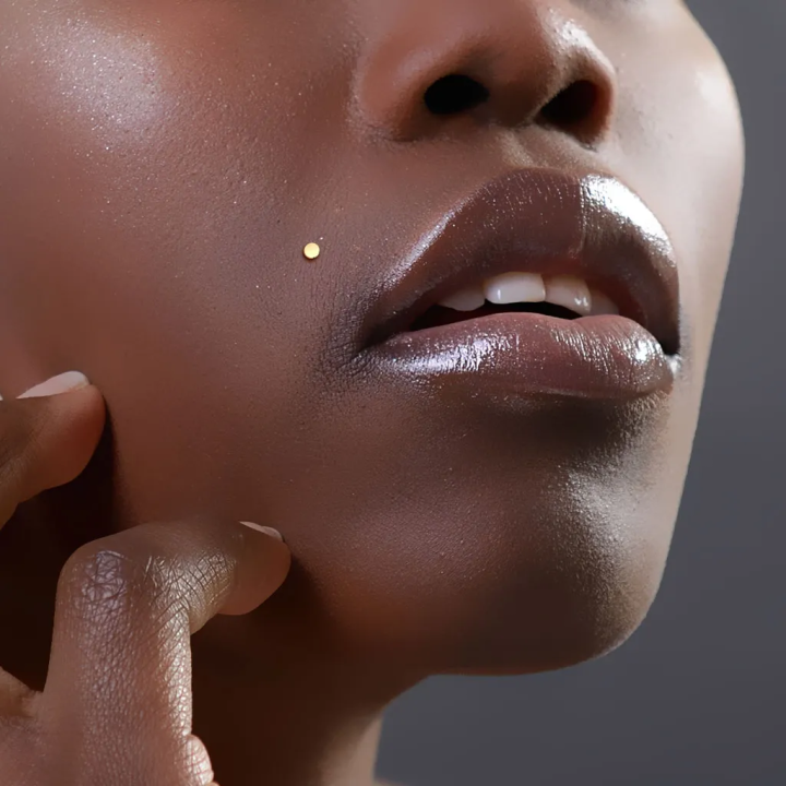 Labret oreille en or 14 carats push-in rond | Piercing haut de gamme