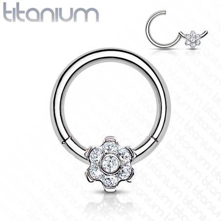 Anneau fleur titane – Piercing daith septum élégant hypoallergénique