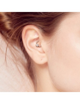 Anneau fleur doré en titane – Piercing daith et septum élégant