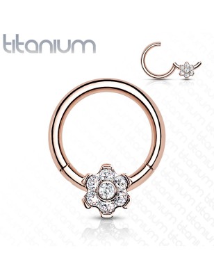 Anneau fleur rose gold en titane – Piercing daith et septum chic