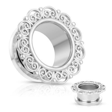 Tunnel acier filigrane cœur – Bijou d’oreille élégant et raffiné