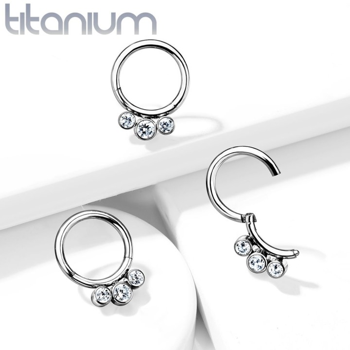 Anneau clicker titane avec zircons | Septum & Daith