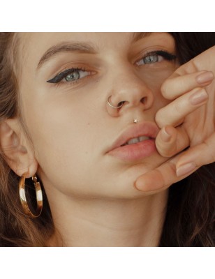 Labret étoile or jaune 14K push-in | Piercing d’oreille élégant