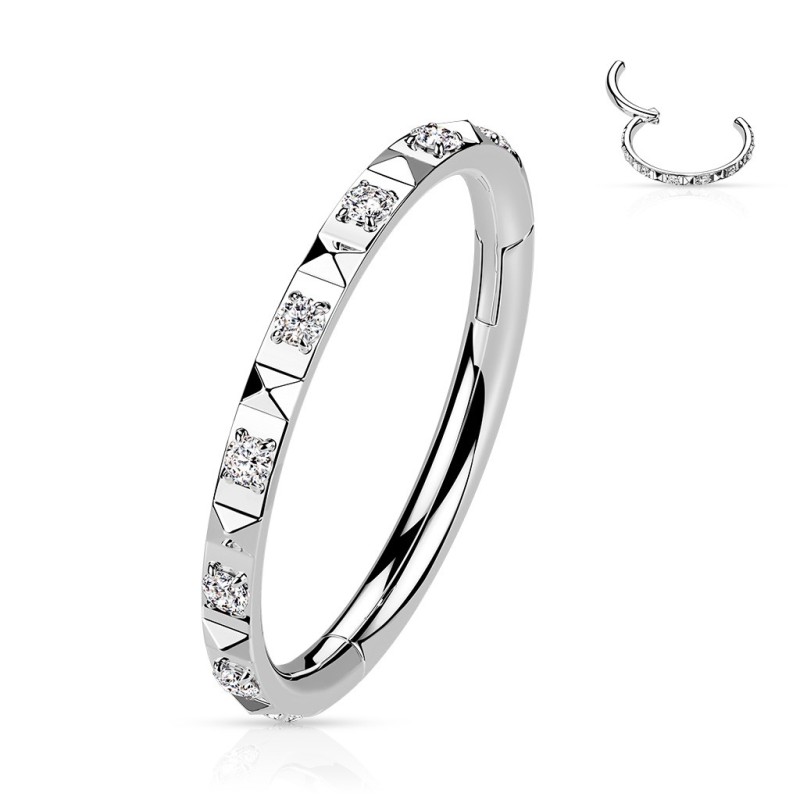 Piercing anneau oreille argenté pyramides et zircons