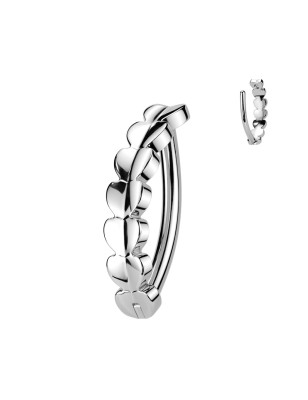 Anneau clicker nombril titane argenté motif cœurs