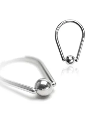 Piercing anneau captif larme