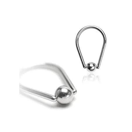 Piercing anneau captif larme