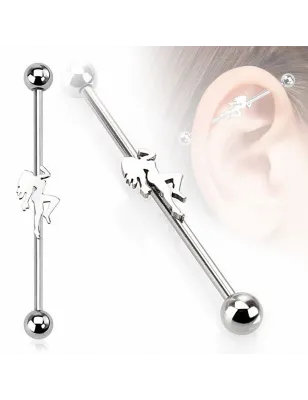 Piercing industriel danseuse sexy