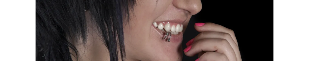 Piercings Spirale : Bijoux Originaux & Tendance