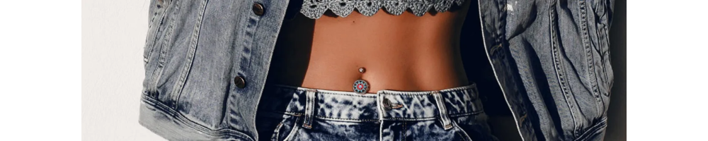 Piercings Banane : Confort, Élégance & Polyvalence