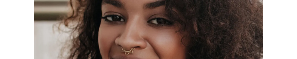 Piercings Septum : Bijoux Tendance, Élégants & Audacieux