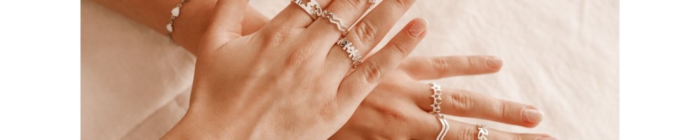 Bagues en Argent : Bijoux Élégants & Intemporels