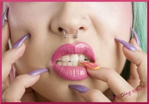 Styles piercing lèvre, nombril et sourcil - Salon et boutique bijoux  piercing à Genéve